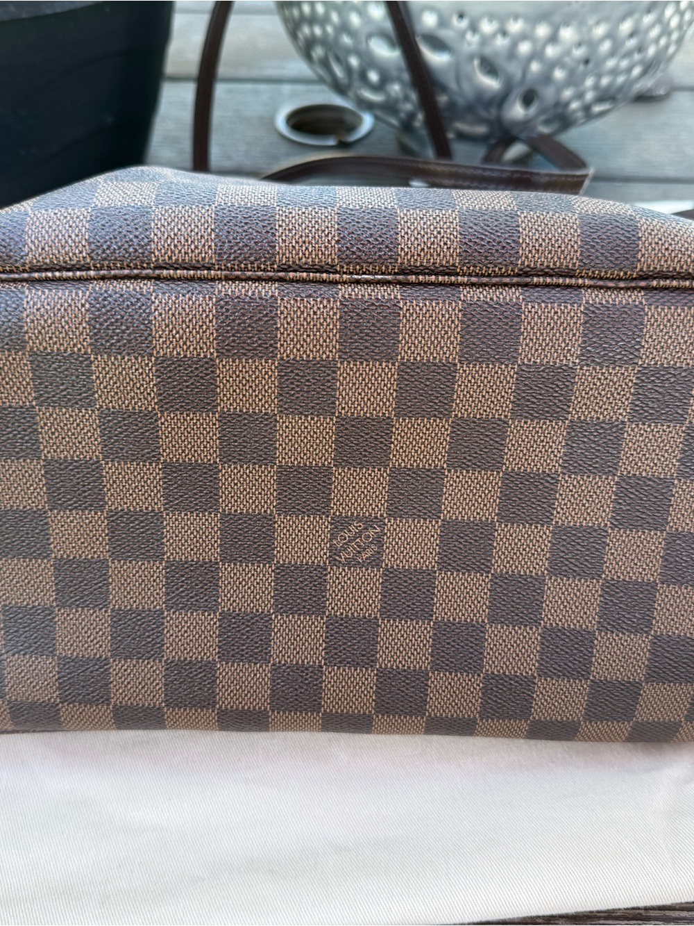 Louis Vuitton Neverfull MM - Picture 3 of 16